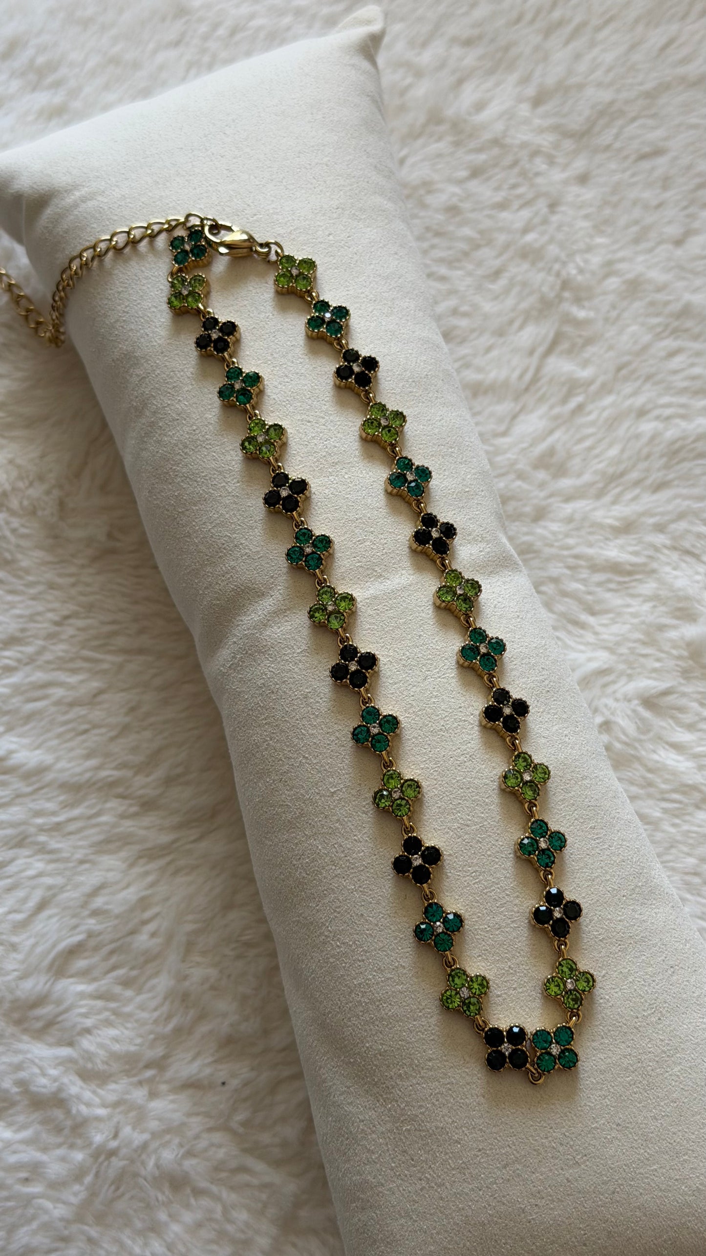 Collier NOA