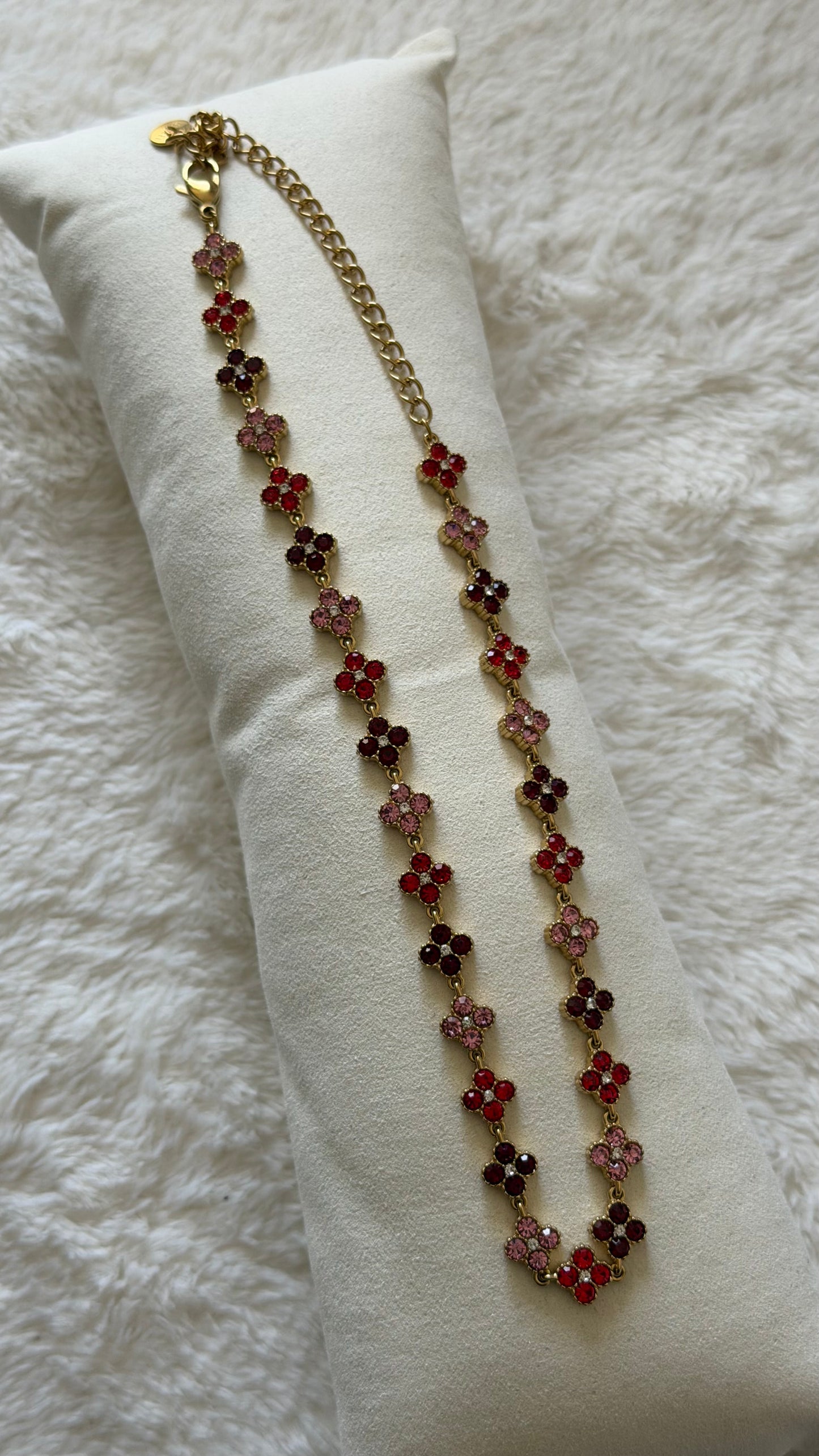Collier NOA