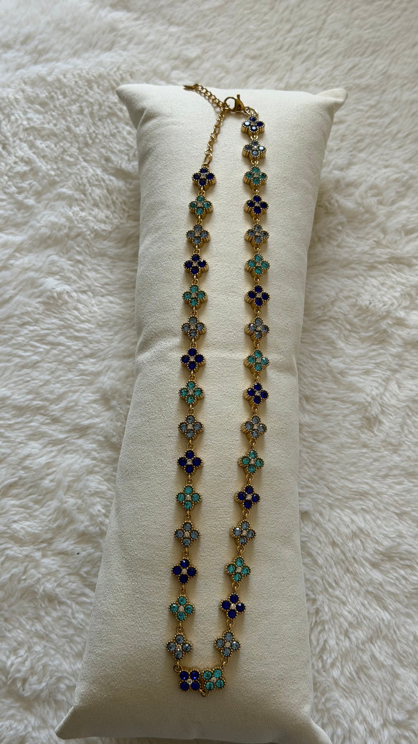 Collier NOA
