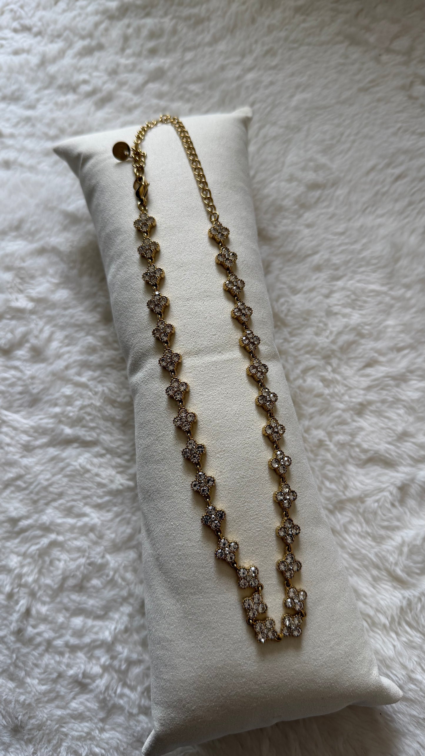 Collier NOA