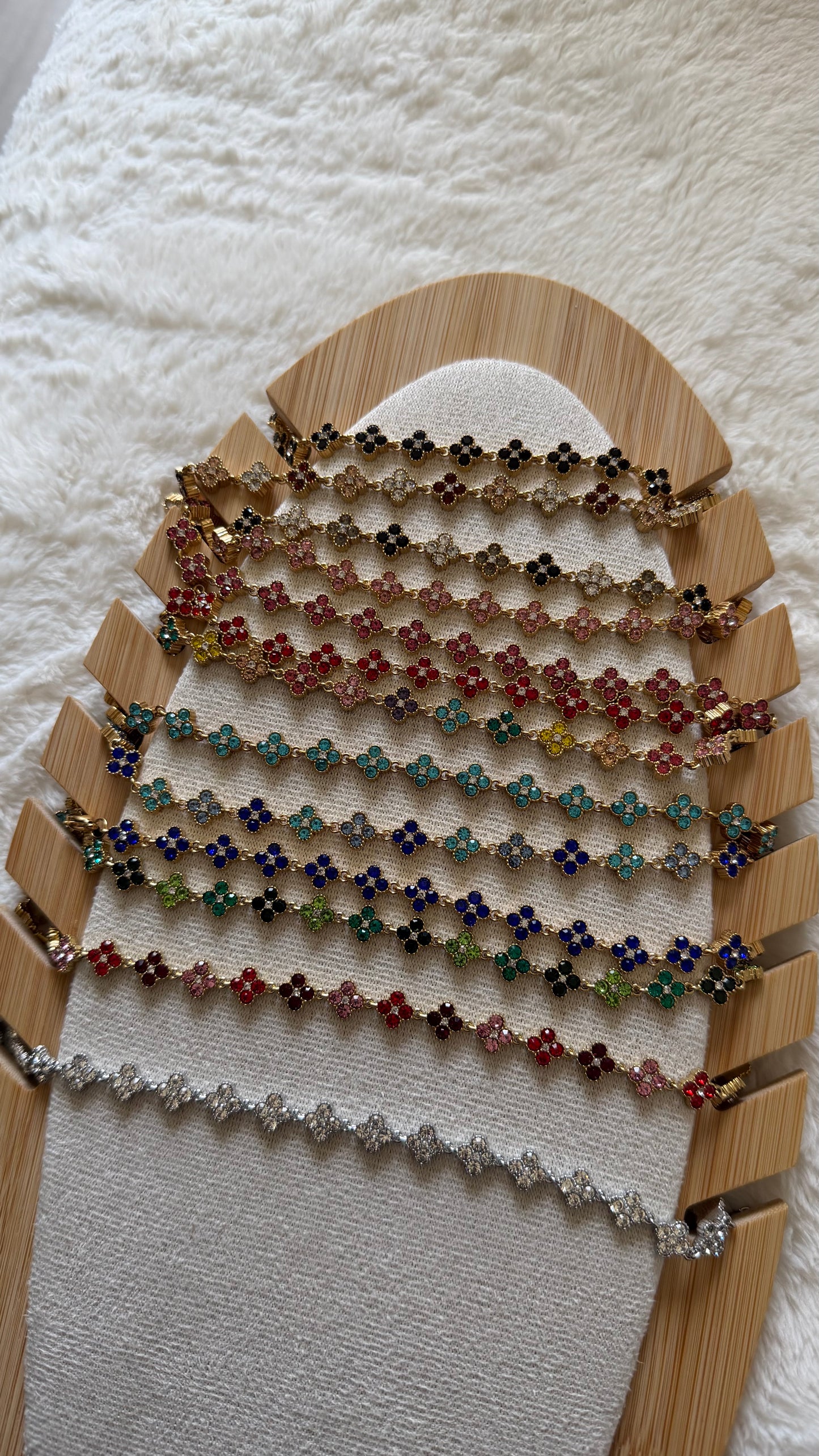 Collier NOA